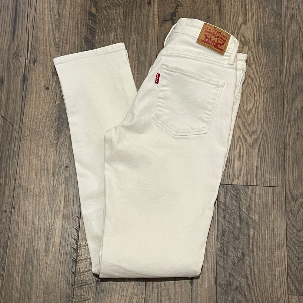 Levis Mid Rise Skinny Jeans Womens 27x32 White Denim 58575-0148 Stretch Pants